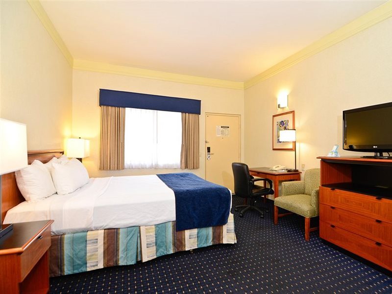 Best Western San Diego Pacific Beach Mission Bay - photo 5
