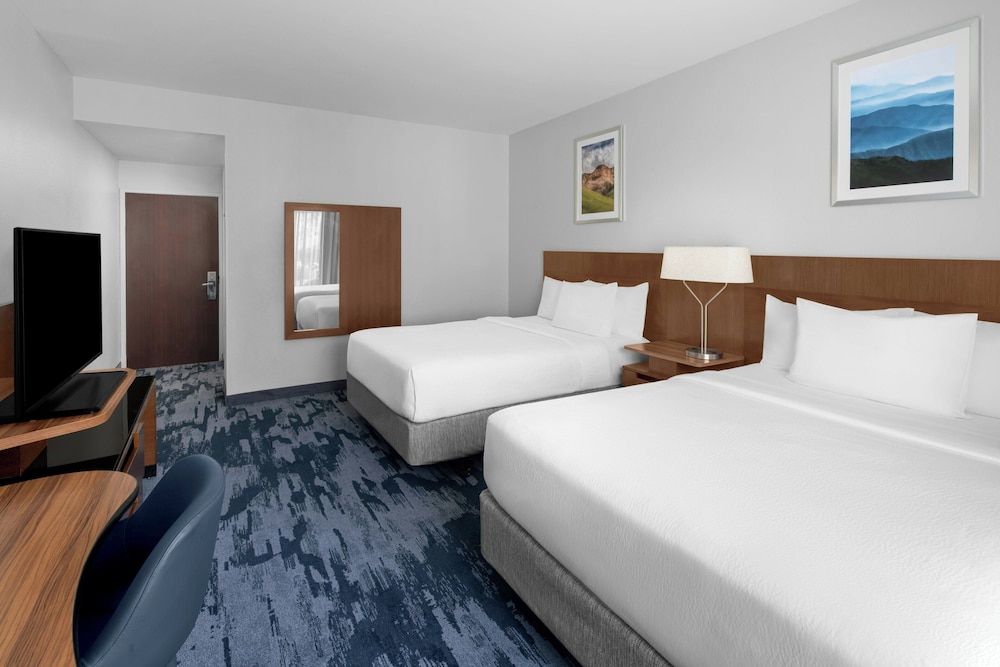 Fairfield Inn Santa Clarita Valencia - photo 7