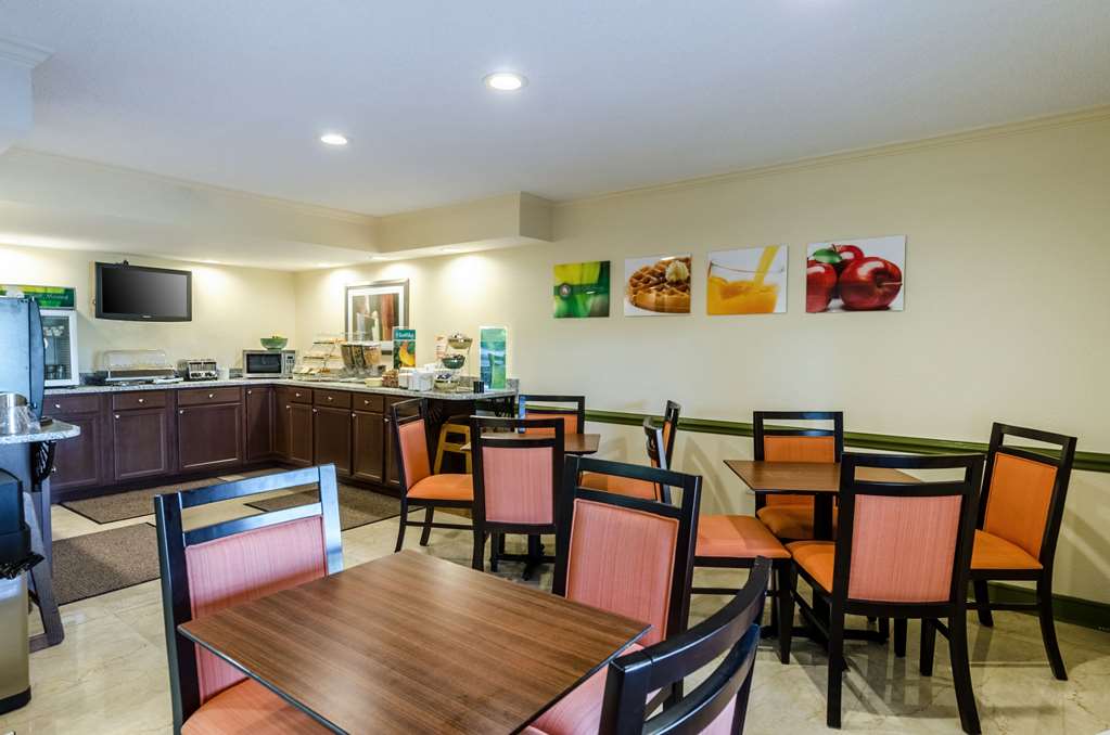 Quality Inn Tanglewood - photo 38