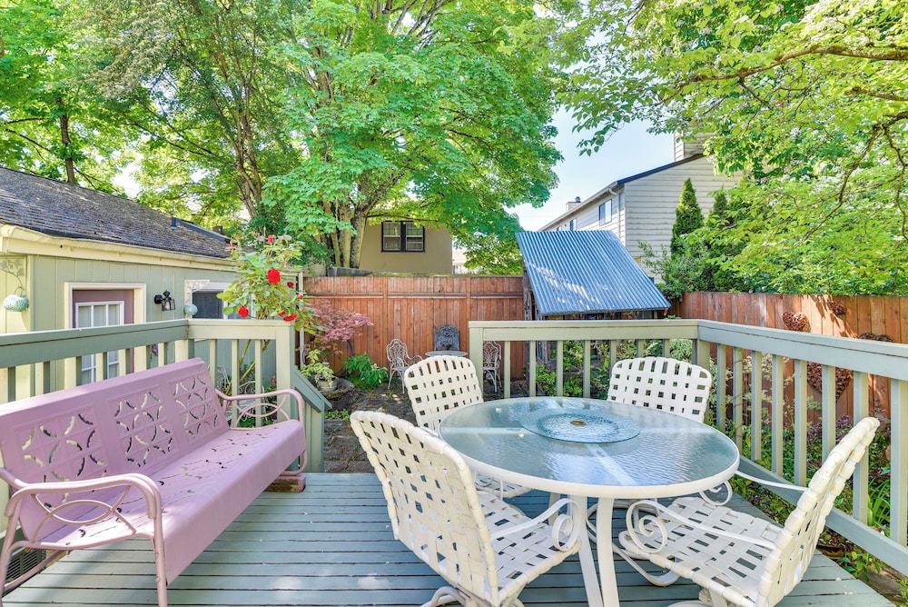Historical Portland Home Less Than 2 Mi to Downtown — 4-Star Luxury Hotel in Portland, United States