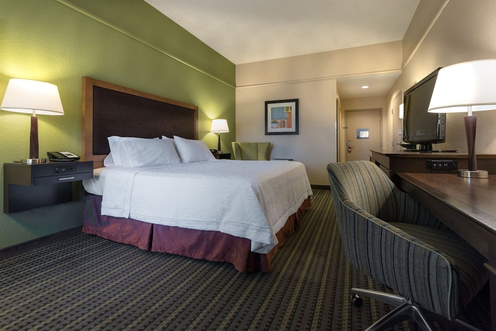 Hampton Inn Brooksville Dade - photo 10