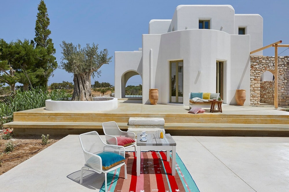 Luxury Villa Libra Allparos Villas — 4-Star Luxury Hotel in Paros, Greece
