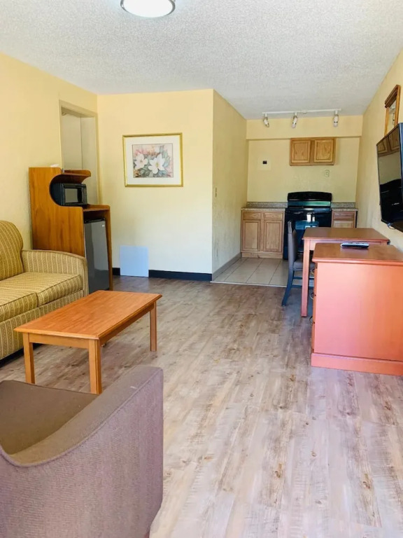 Coachman's Inn - photo 12