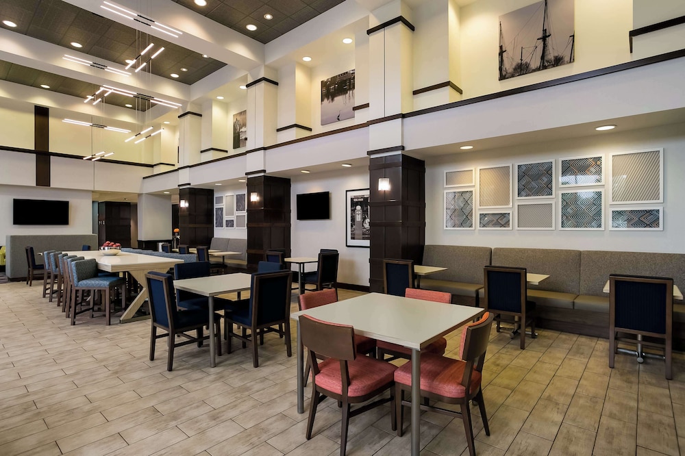Hampton Inn & Suites Wilmington Christiana - photo 38