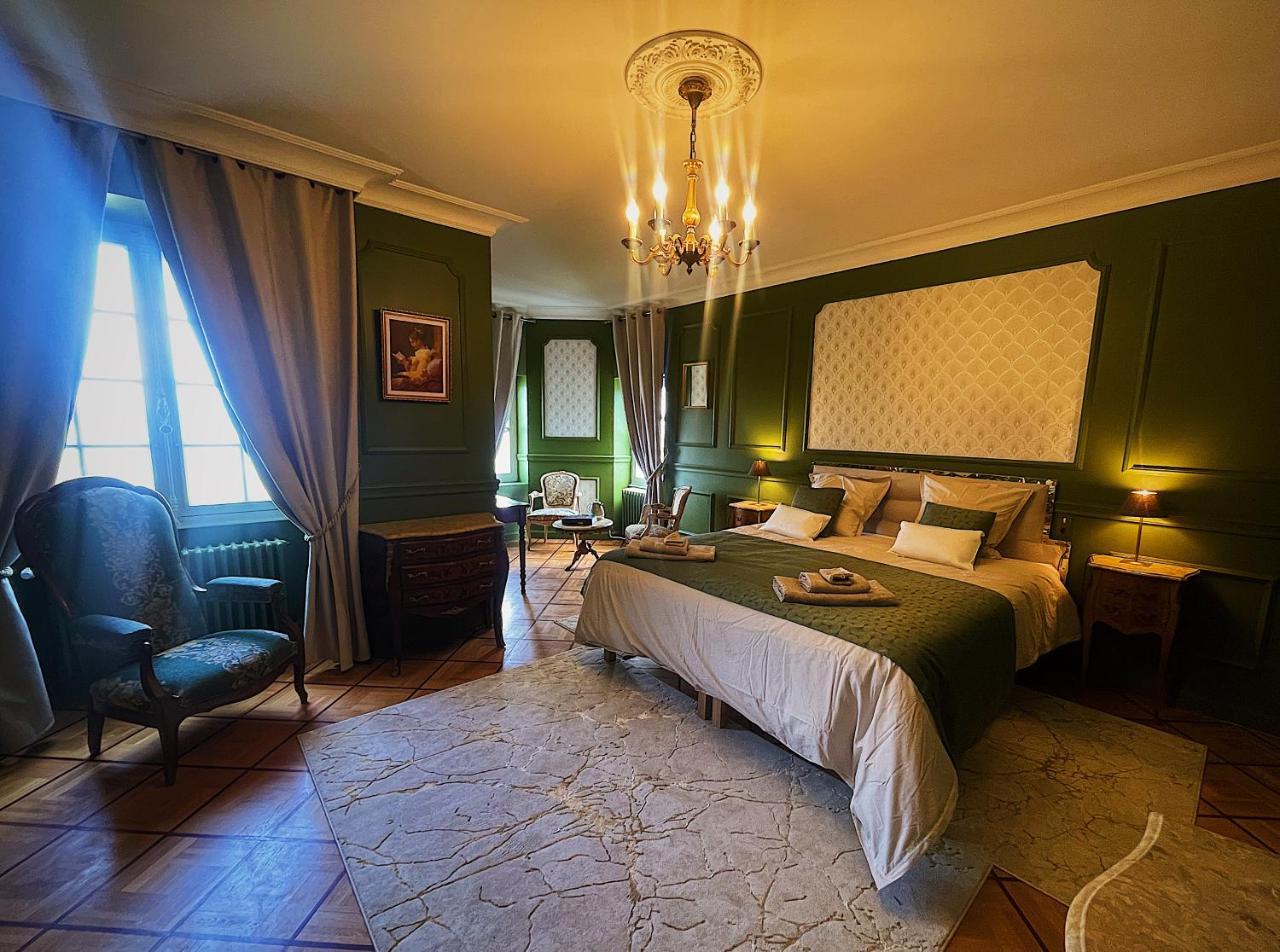Chateau Philip - last minute hotel in Unknown City