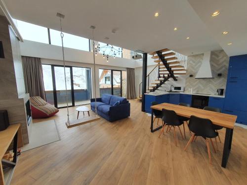 George Snow Apartments in New Gudauri fireplace 50m to Gondola lift