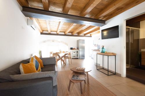 Ortigia Suite Theater — 4-Star Luxury Hotel in Siracusa, Italy