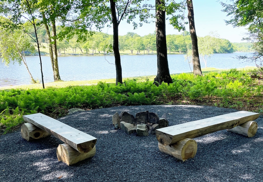 Mountain Springs Lake Resort - photo 360
