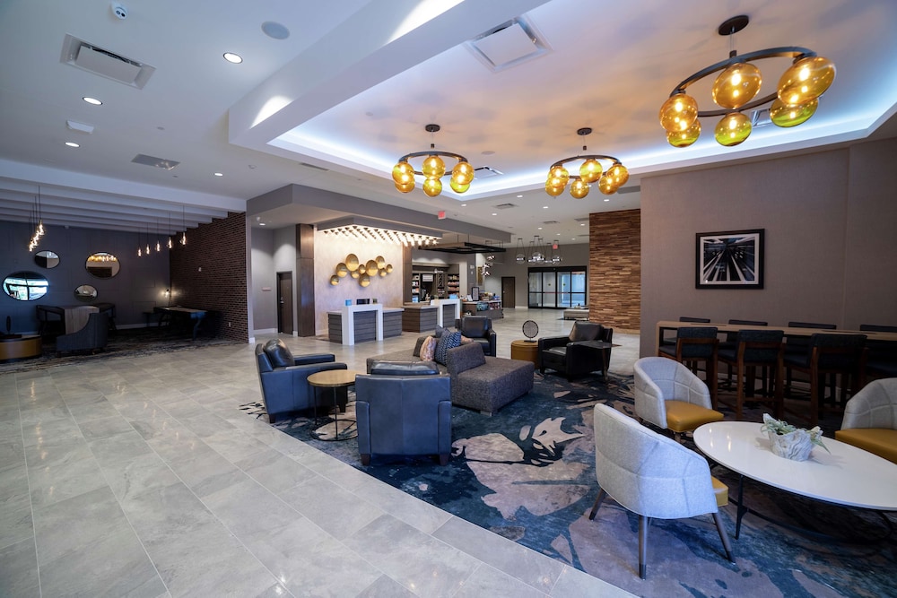 Hilton Garden Inn Spartanburg - photo 2