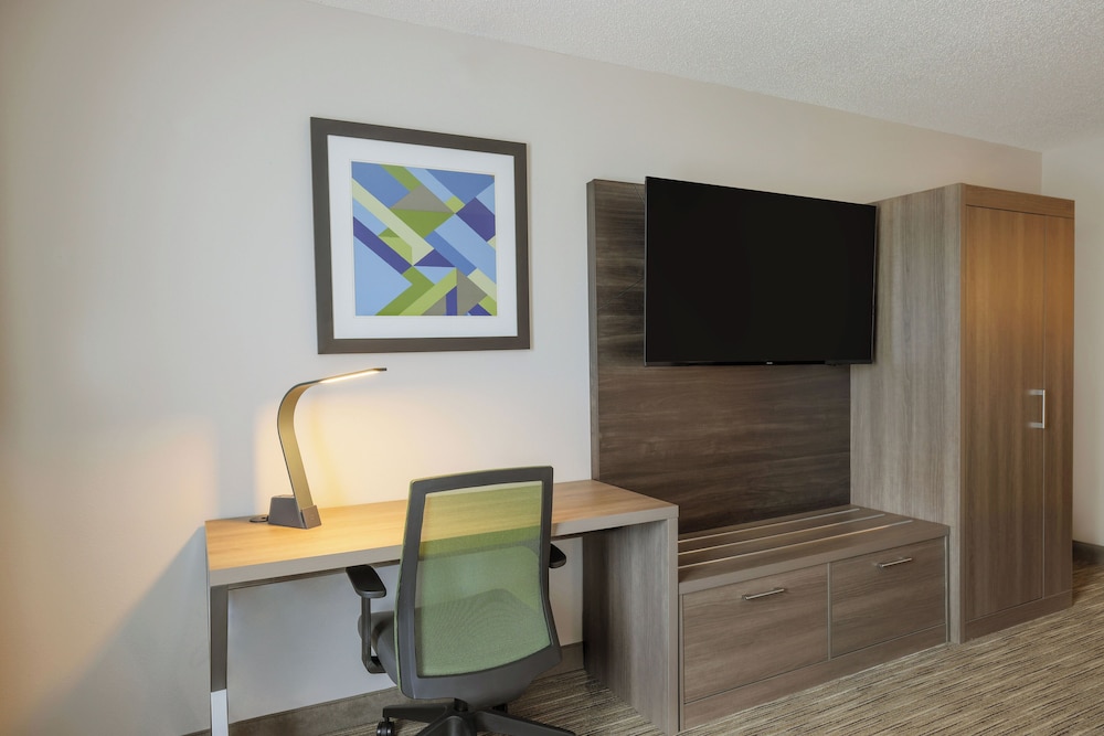 Holiday Inn Express & Suites Raleigh North Wake Forest by IHG - photo 8