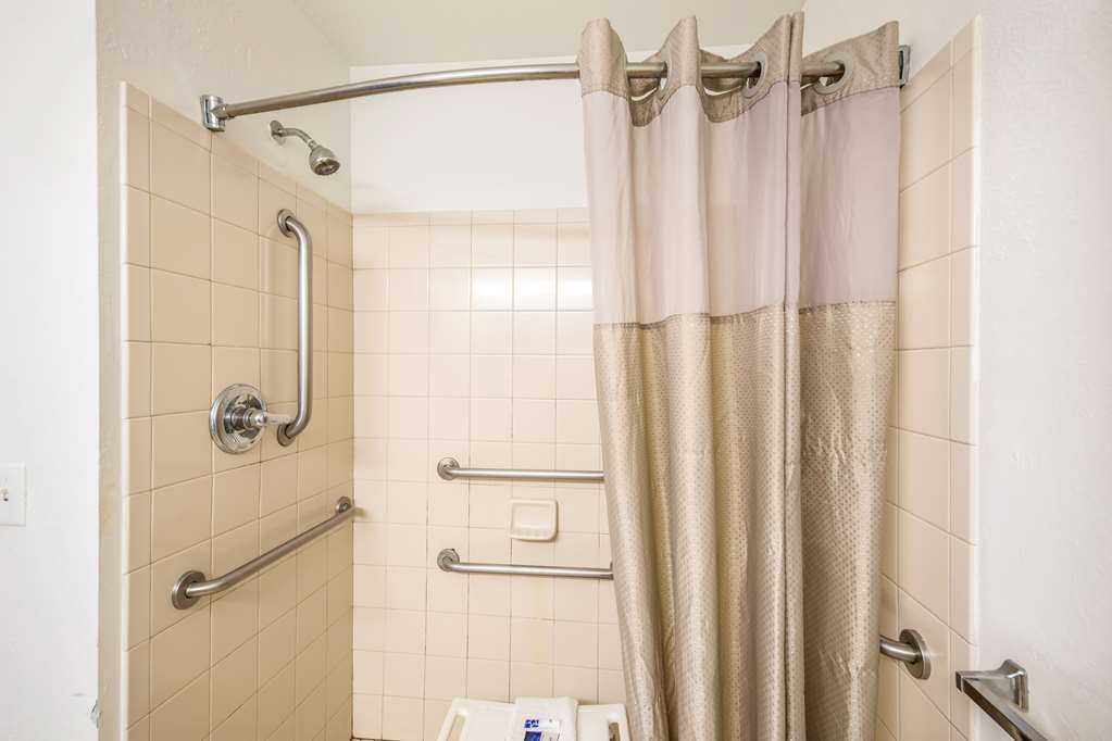 Americas Best Value Inn & Suites Brunswick - photo 4