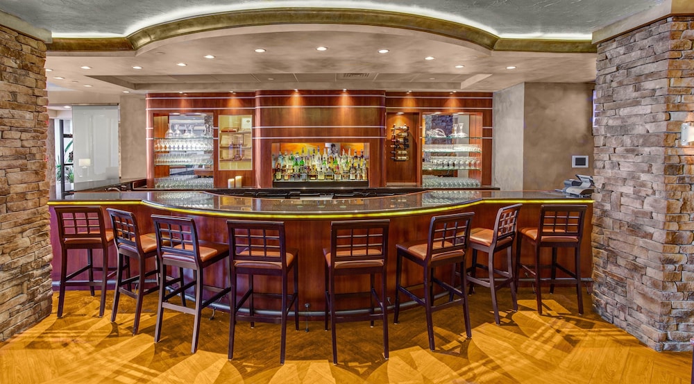Crowne Plaza Executive Center Baton Rouge by IHG - photo 115