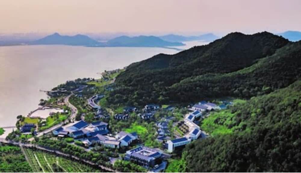 Cordis Dongqian Lake Ningbo in Ningbo, People's Republic of China