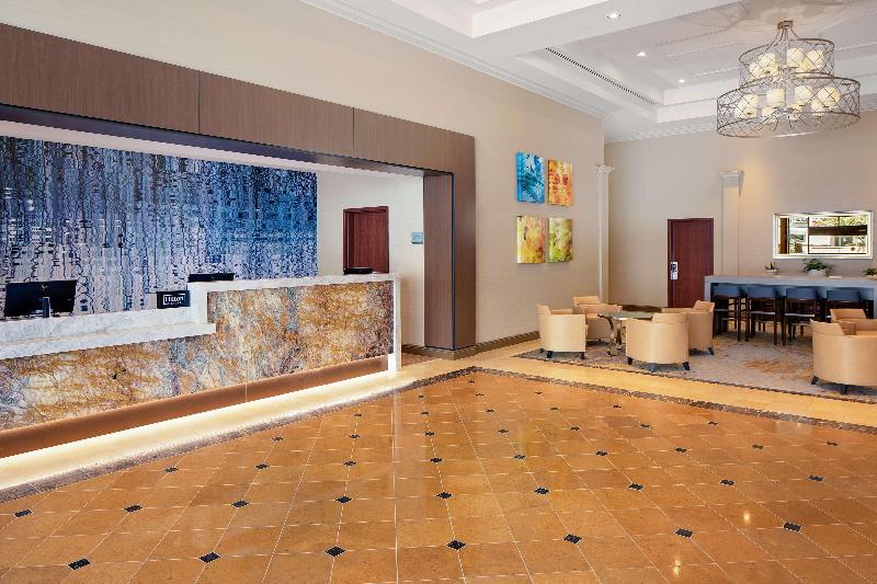 Hotel Zessa Orange County Airport a DoubleTree by Hilton - photo 23