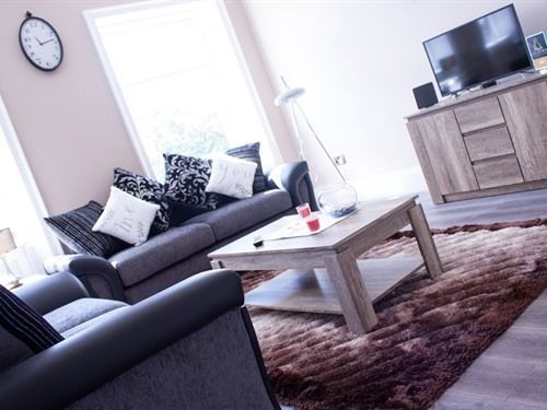 Lux Aparts Wakefield Central — 4-Star Luxury Hotel in Wakefield, United Kingdom