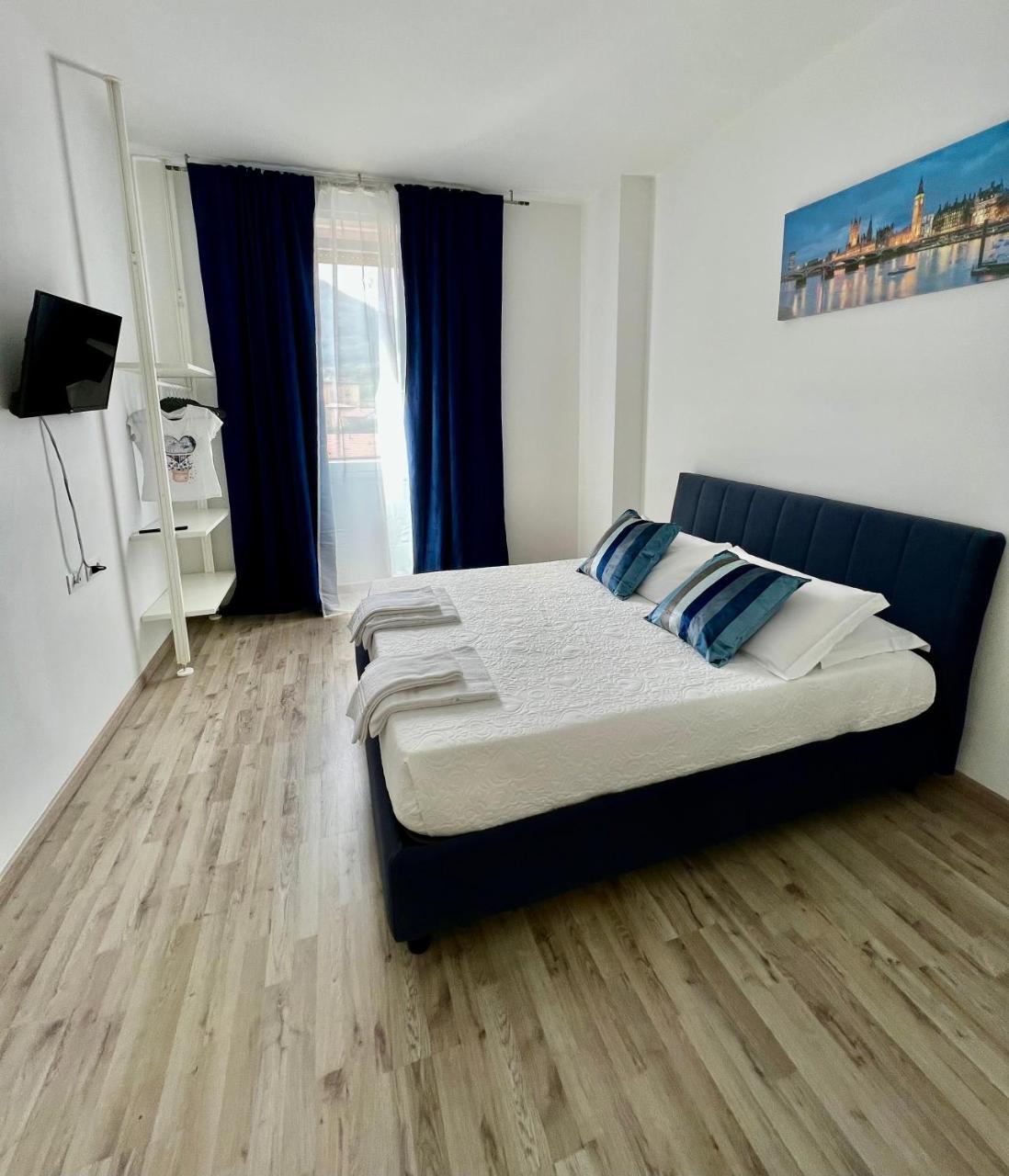 Toscanini 5 Terre Apartment — 4-Star Luxury Hotel in La Spezia, Italy
