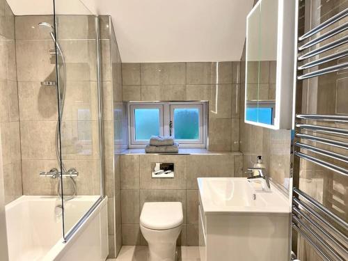 Lion Cottage Broadway — 4-Star Luxury Hotel in Broadway, United Kingdom