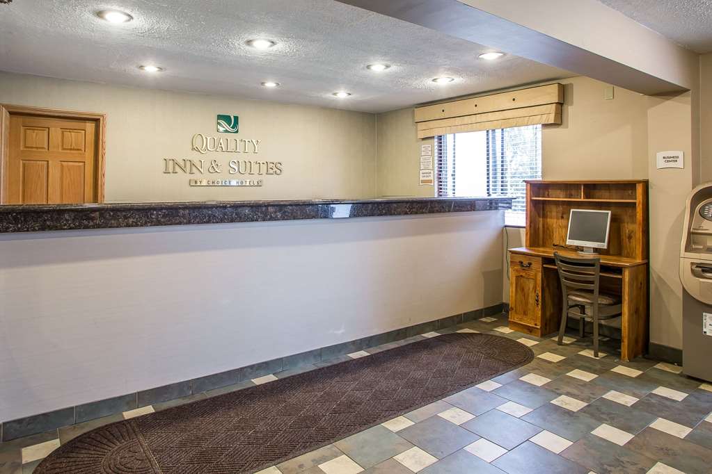 Quality Inn & Suites Marinette - photo 9
