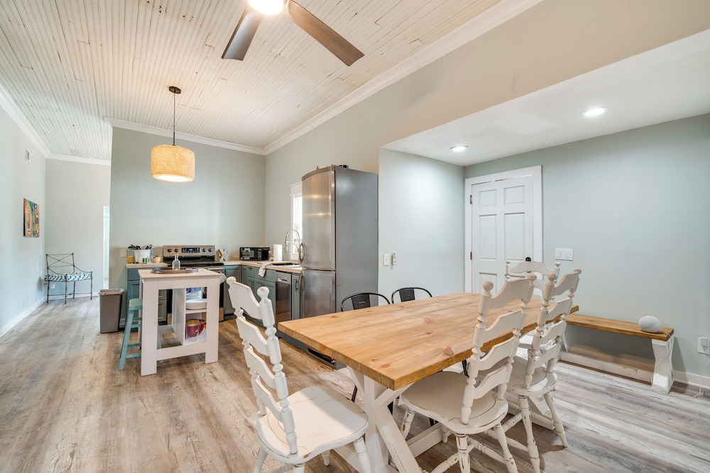 Walk to River and Shops Downtown Dunnellon Escape — hotel in Dunnellon