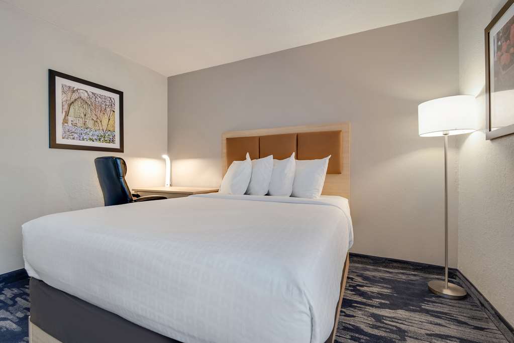 Best Western Batesville - photo 12