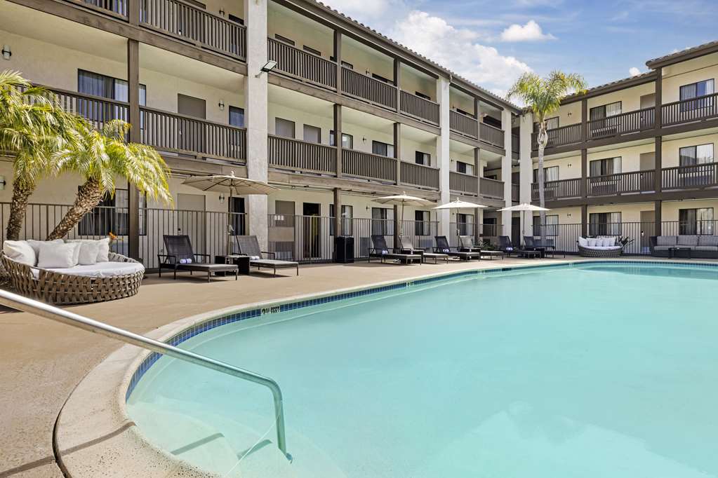 Best Western Carlsbad by the Sea - photo 9