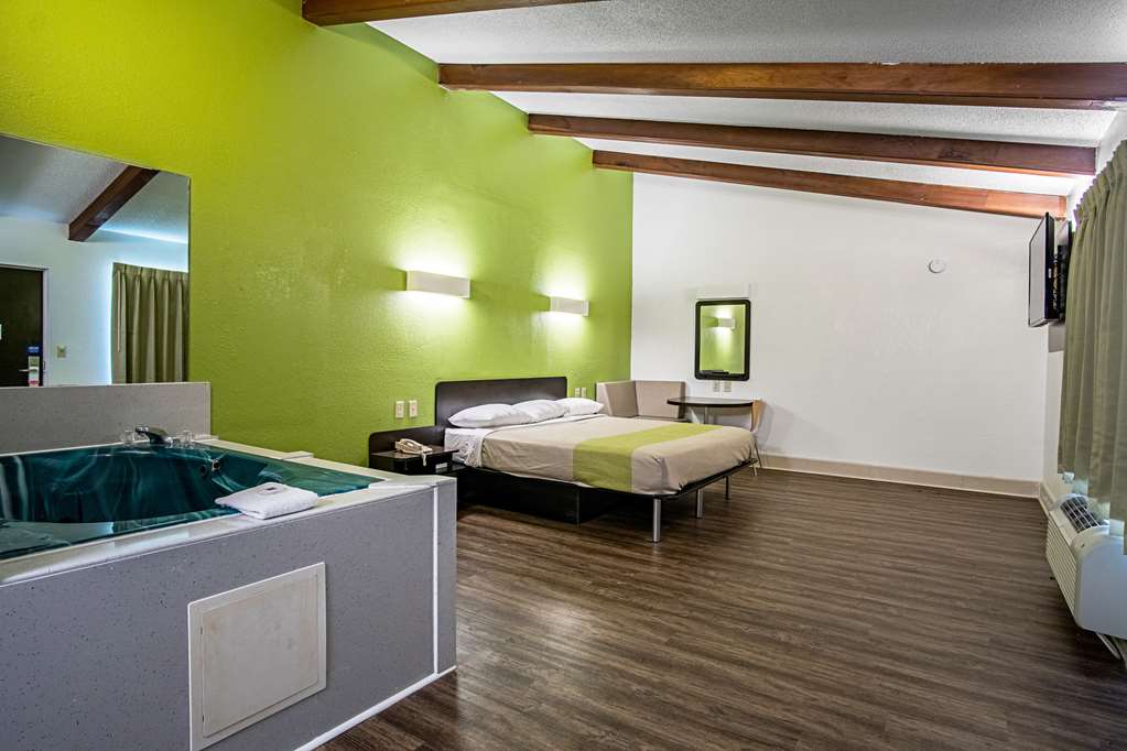 Motel 6 Manchester TN - photo 15