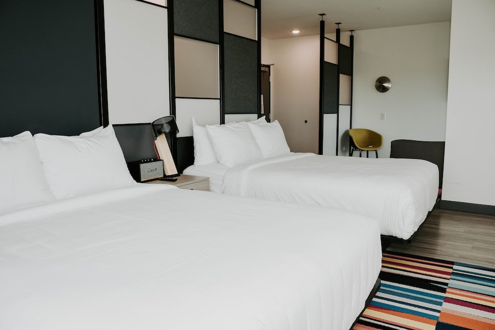 Aloft Omaha West - photo 18