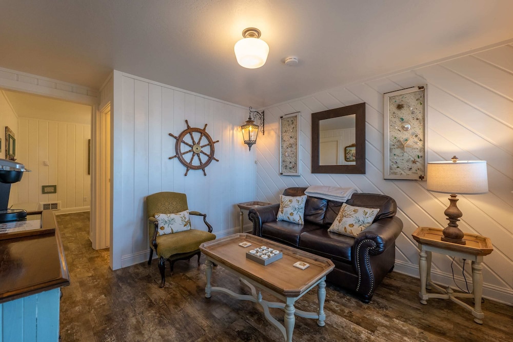 Bandon Marina Inn - photo 48