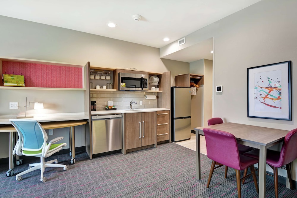 Home2 Suites by Hilton Pecos - photo 14