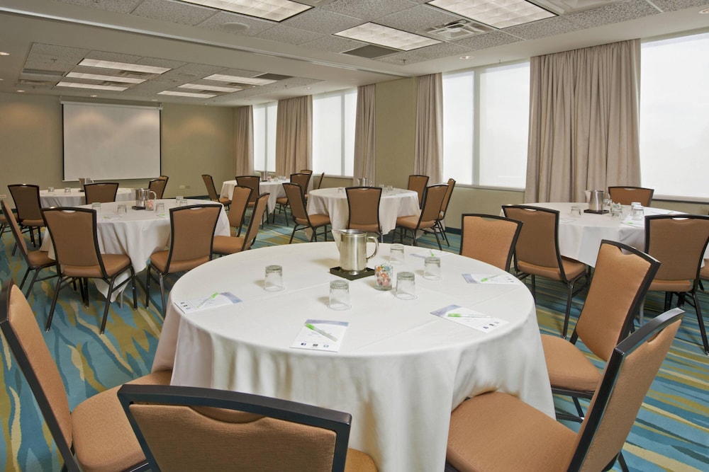 SpringHill Suites Chicago O'Hare by Marriott - photo 43