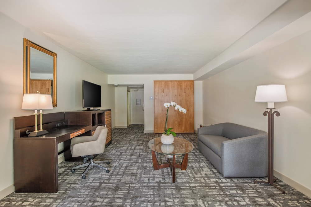 Crowne Plaza San Diego Mission Valley - photo 10