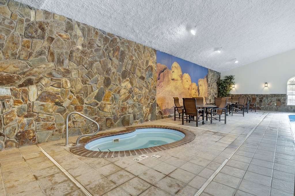 Comfort Inn & Suites Mt. Rushmore - photo 45