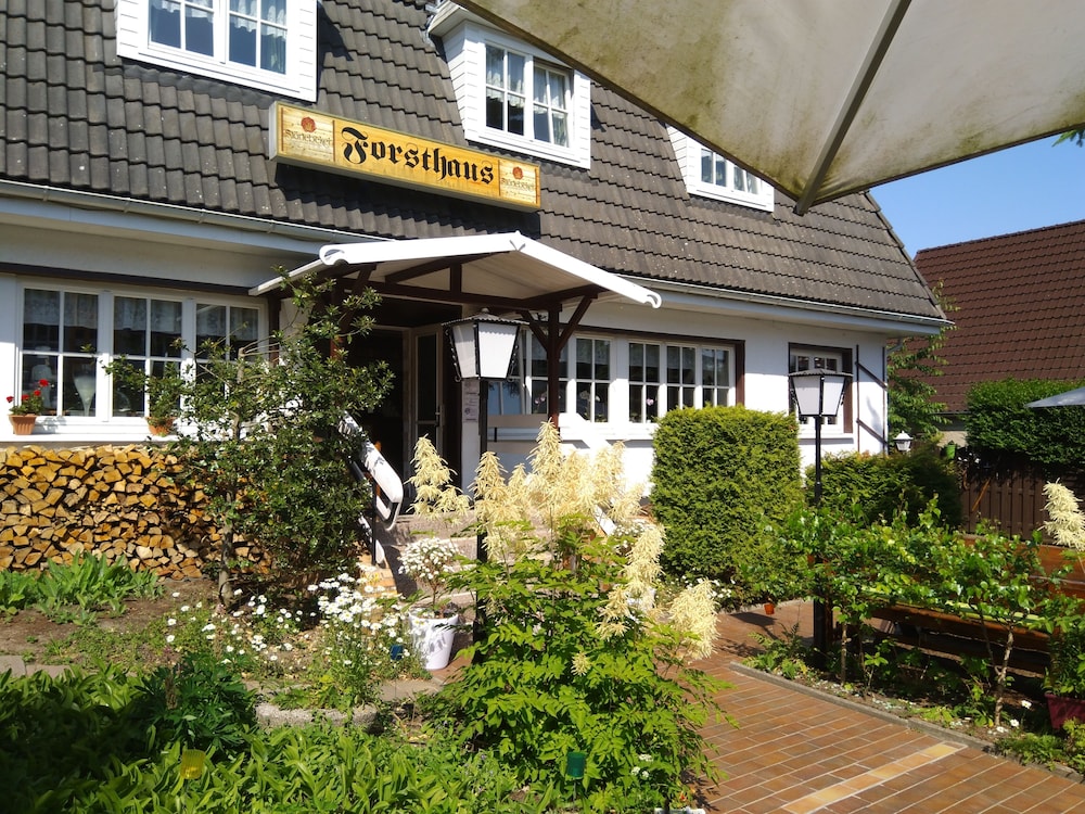 Hotel Forsthaus Sellin - carbon neutral hotel in Sellin