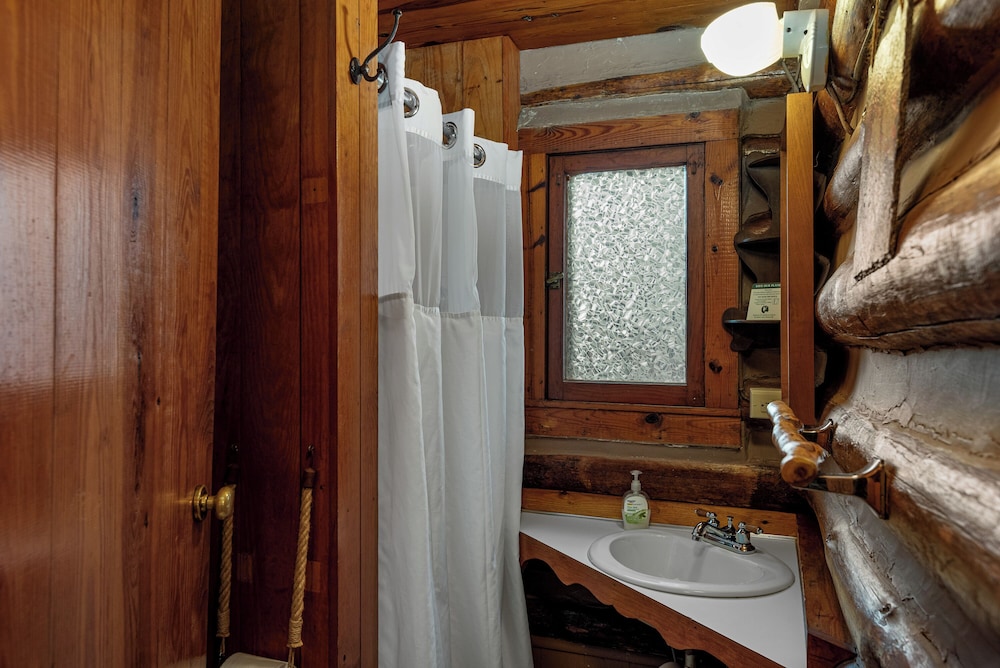 Tall Pines Inn - photo 115