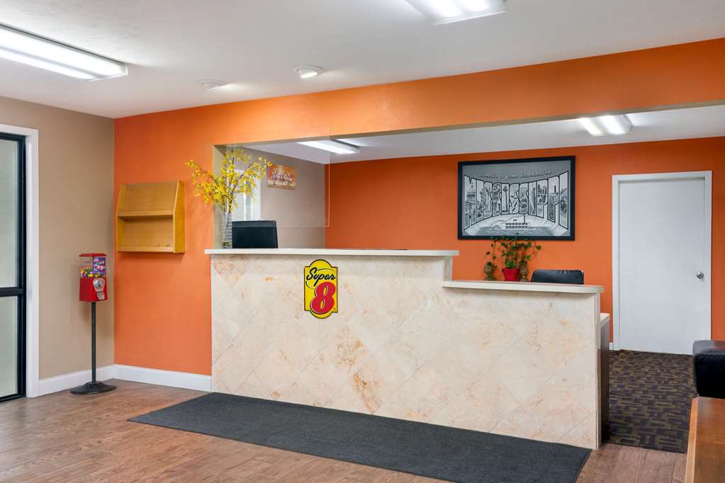 Super 8 by Wyndham Brookhaven - photo 3