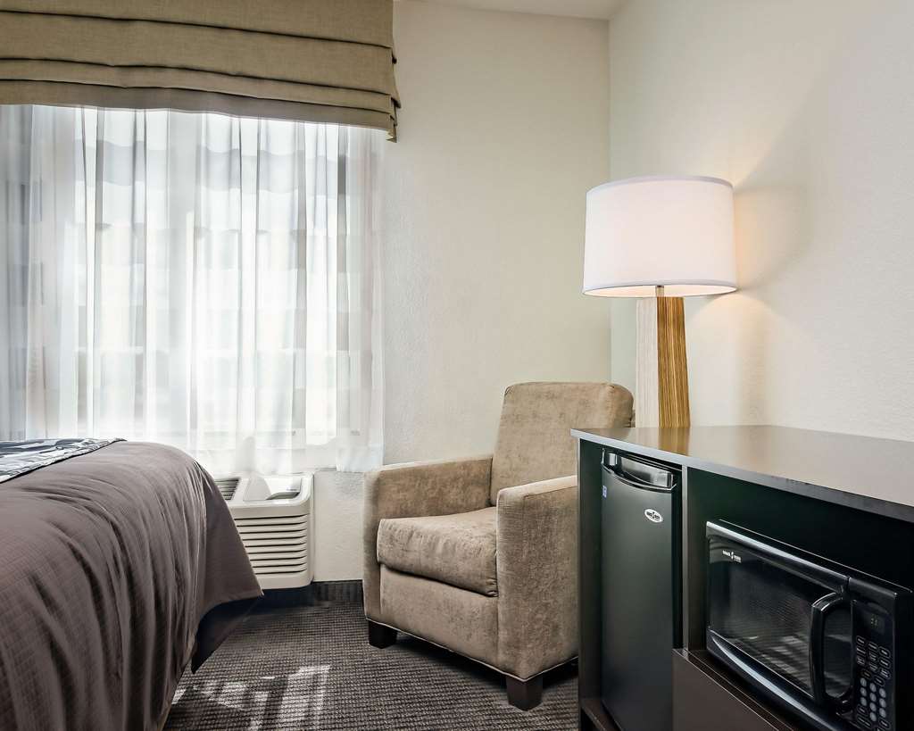 Sleep Inn & Suites Fort Scott - photo 12