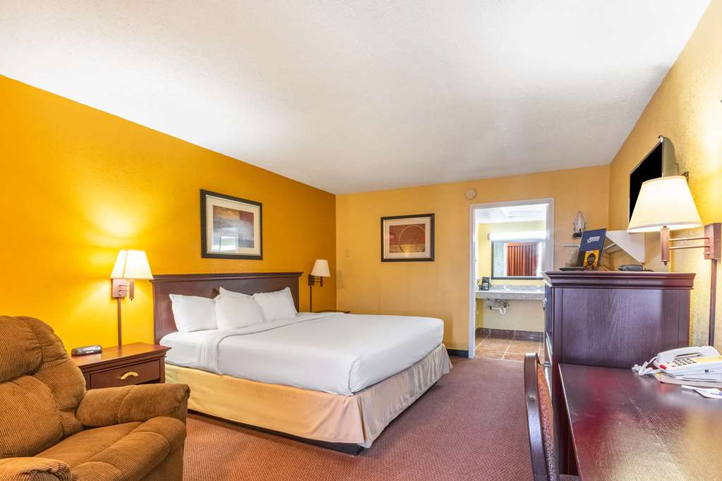 Americas Best Value Inn Elk City - photo 18