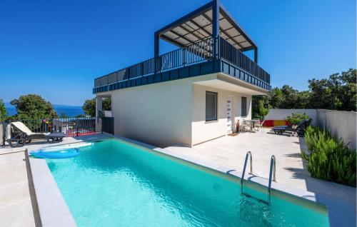 3 Bedroom Nice Home In Peruski — 4-Star Luxury Hotel in Marcana, Croatia