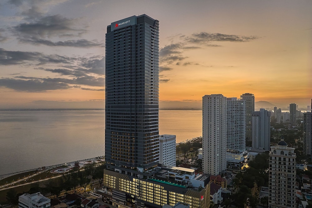 Marriott Executive Apartments Penang — 5-Star Luxury Hotel in George Town, Malaysia