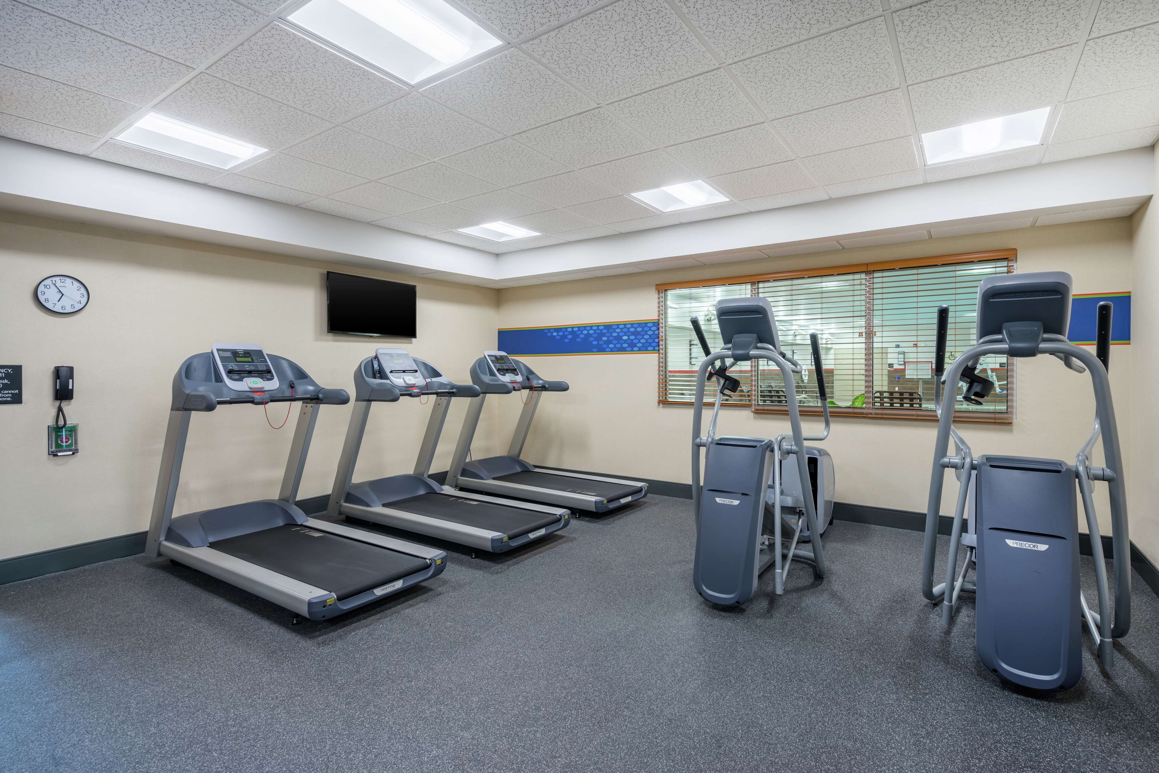Hampton Inn Oxford - photo 10