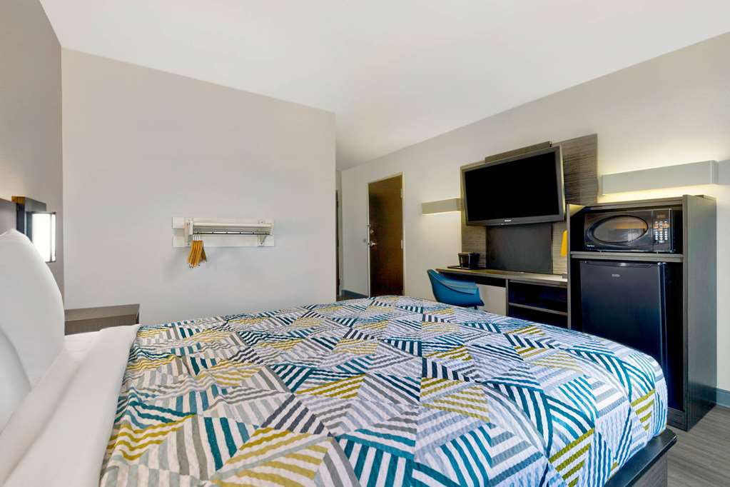 Motel 6 Marble Falls TX - photo 14