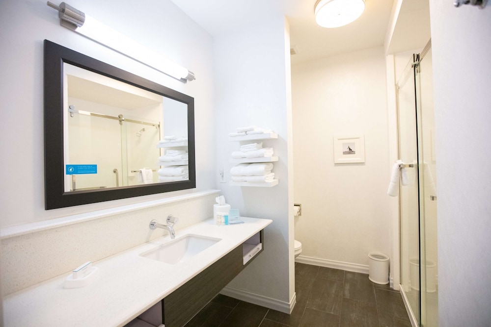 Hampton Inn Toledo Oregon - photo 14