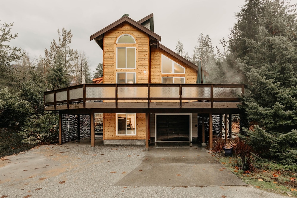 80mbr Hot Tub Wifi Bbq Wood Stove Sleeps 7 — Deming