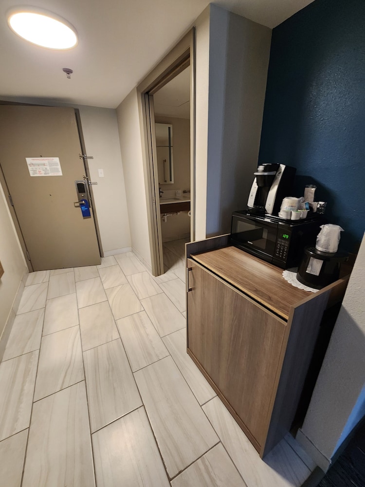 Holiday Inn Express La Junta by IHG - photo 7