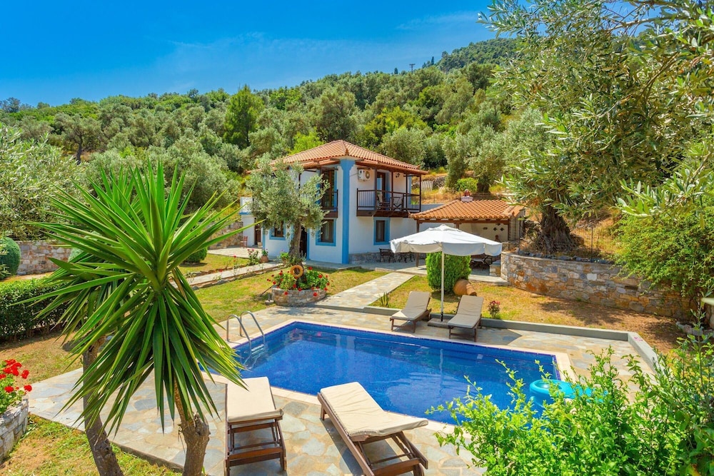 Villa Glysteri Large Private Pool Walk to Beach A C 2125 — 4-Star Luxury Hotel in Skopelos, Greece