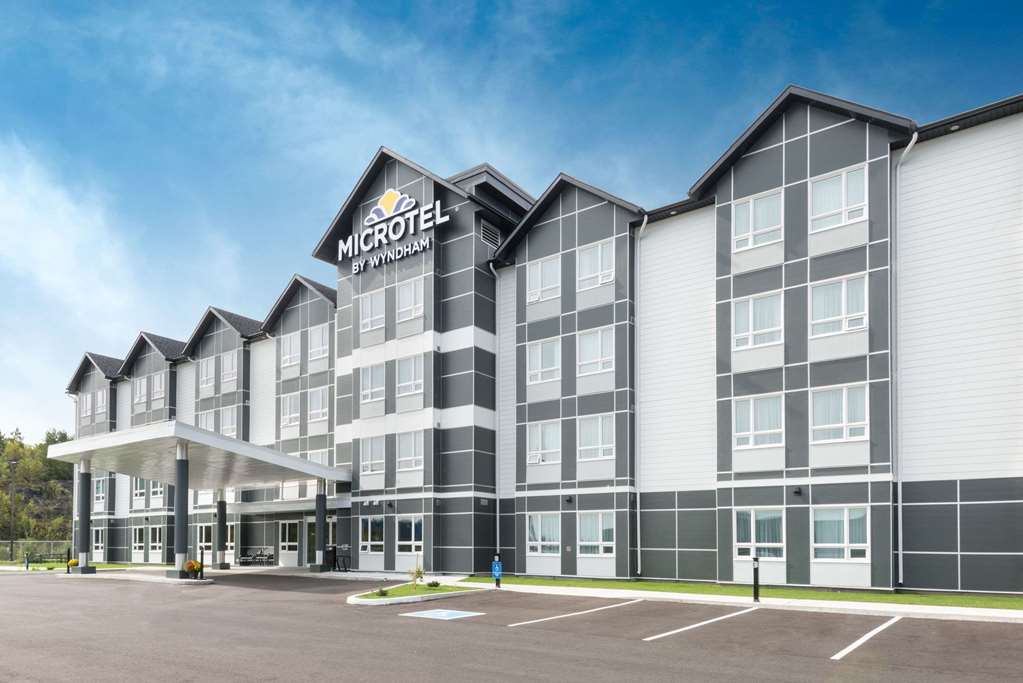 Microtel Inn & Suites by Wyndham Sudbury in Greater Sudbury, Canada