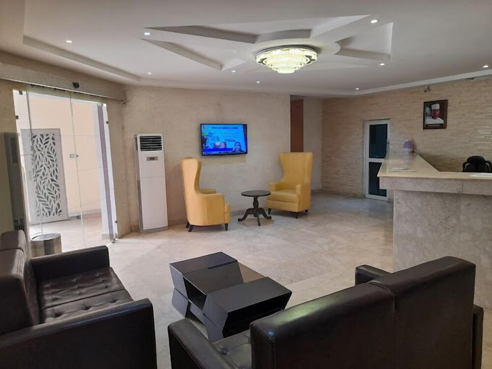 Hotel 69 Palms — Lokoja — photo 2