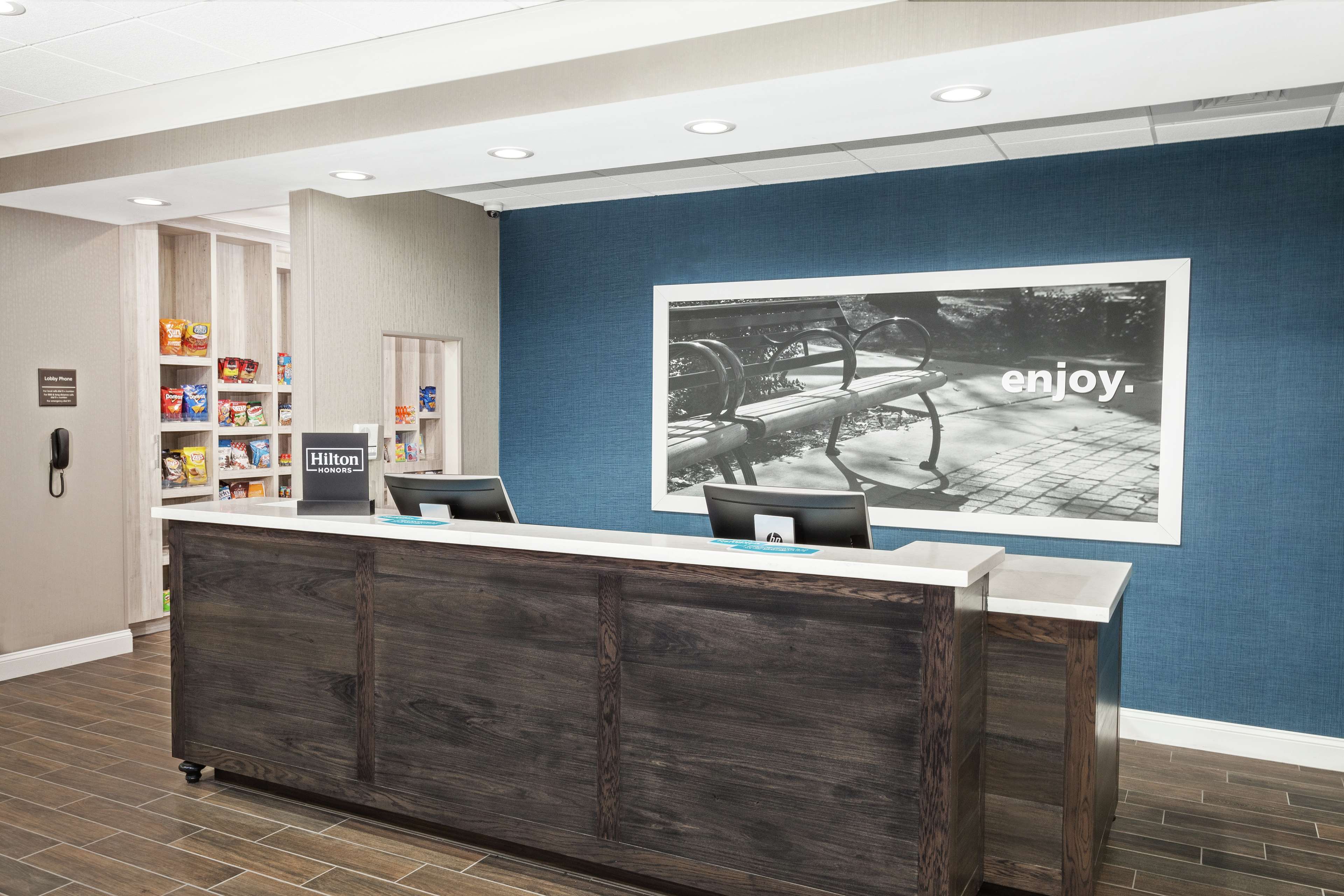 Hampton Inn by Hilton Kennebunk Kennebunkport - photo 6