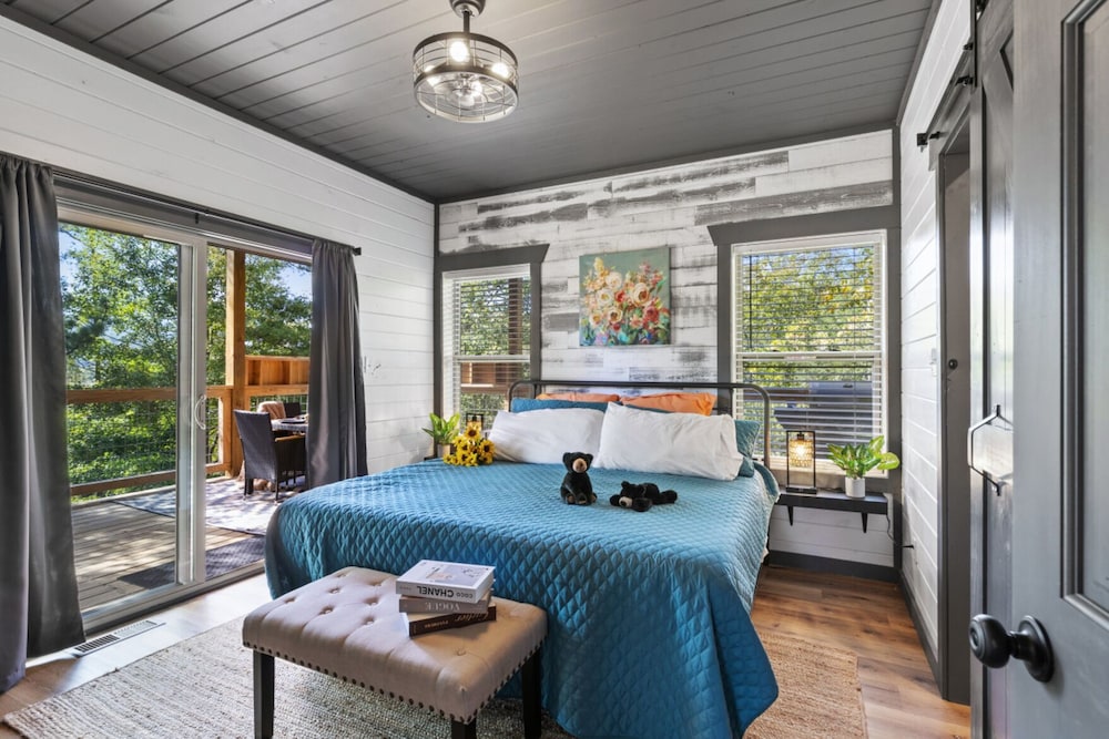 Sweet Escape By Ghosal Luxury Lodging - photo 7