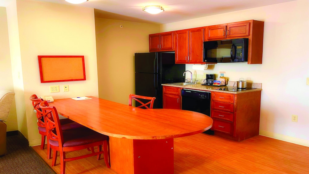 Candlewood Suites San Antonio NW Near Seaworld by IHG - photo 16